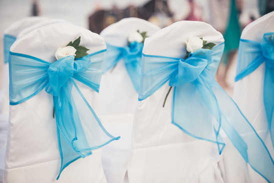 Coś niebieskiego? – kolor dekoracji sali weselnej