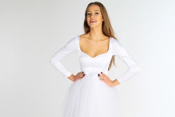 Idealna sukienka na ślub – jak zaprojektować własną?
