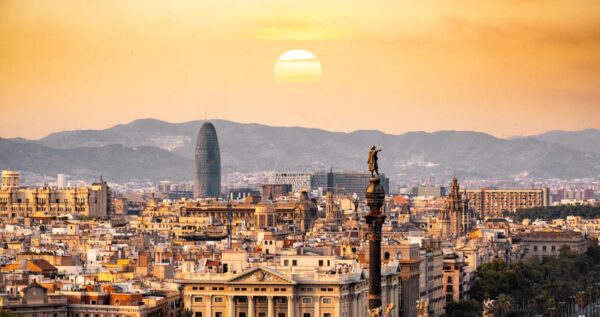 Co warto zobaczyć w Barcelonie? Zwiedzanie tego miasta to prawdziwa przyjemność!