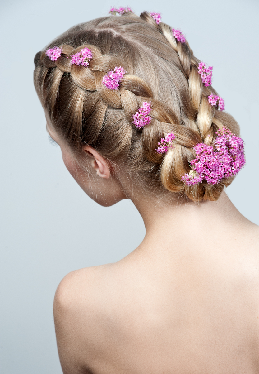 Fioletowe kwiaty do włosów