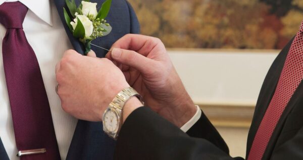 Krawat ślubny – wybierz idealny model na swoje wesele!