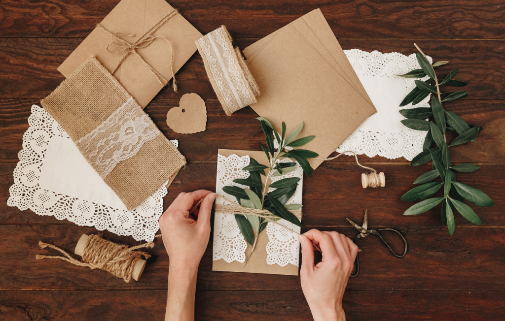 Wesele w stylu eko - zaproszenia ślubne z ekologicznego papieru 
