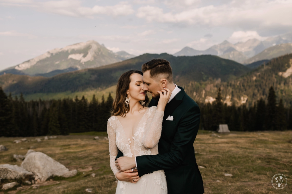 Piękna sesja ślubna w górach 
