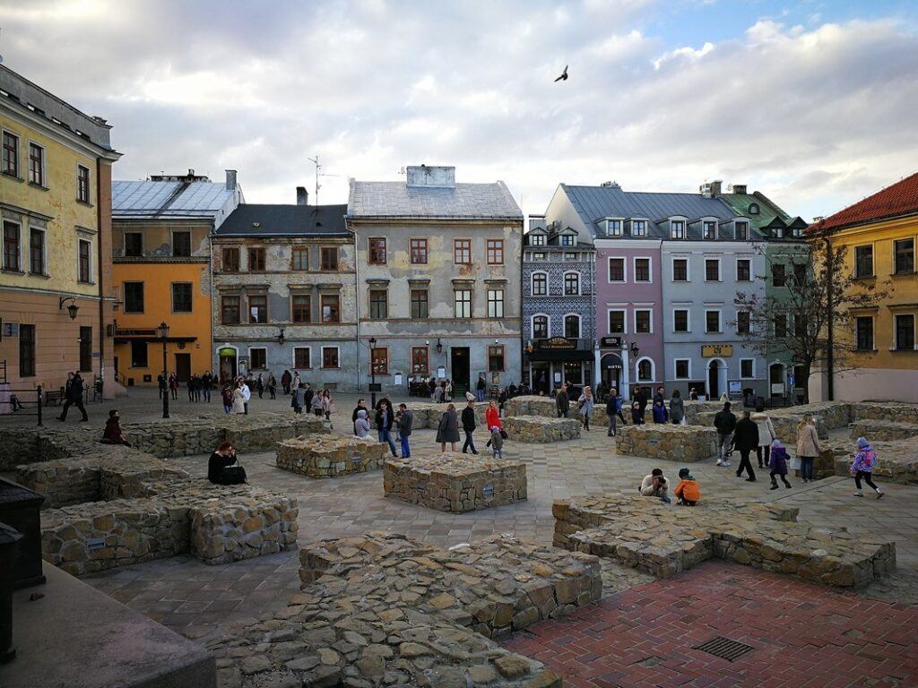 Lublin atrakcje - plac po Farze