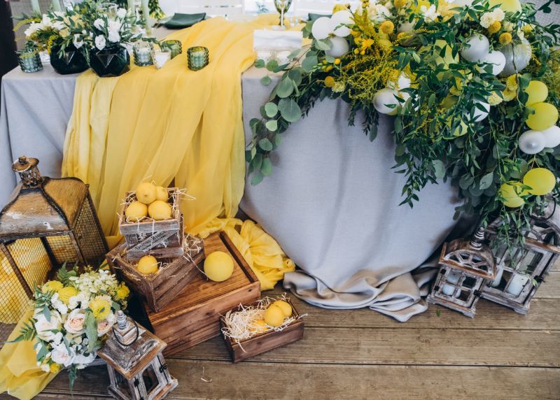 Kolory roku 2021 Pantone – jak wykorzystać je w dekoracjach ślubnych? Wedding Planner radzi!