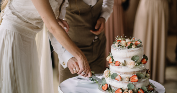 Czym się kierować podczas wyboru tortu weselnego ð°? Poznaj najważniejsze wskazówki!