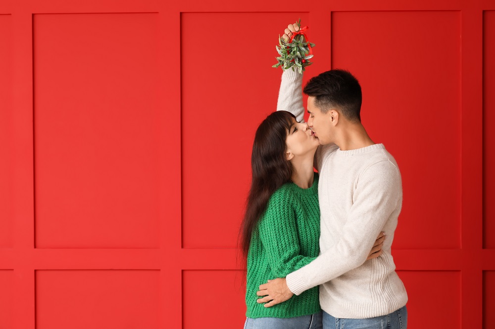 Tradycje bożonarodzeniowe- całowanie się pod jemiołą