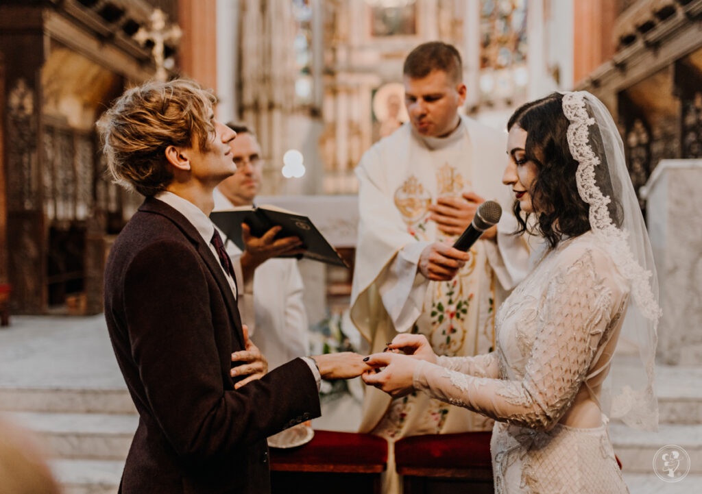 Przysięga małżeńska składana podczas ślubu kościelnego 