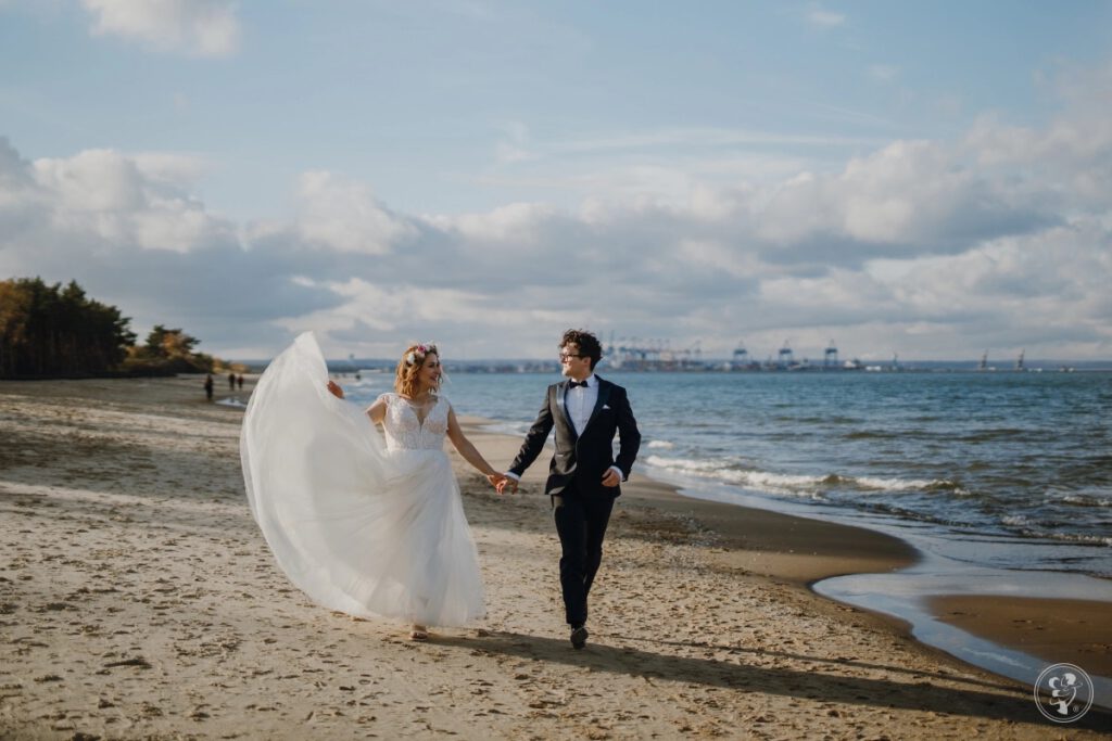 Sesja ślubna w Gdańsku na plaży Wyspy Sobieszewskiej
