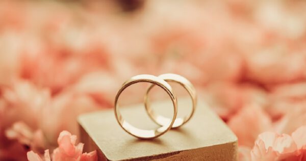 Rocznice ślubu – co znaczą i mówią o małżeństwie?